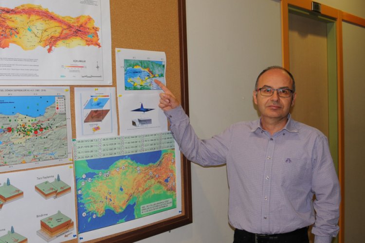 Do&ccedil;. Dr. Ulutaş: Marmara'da tsunami tehlikesi var