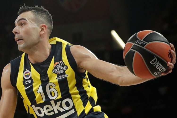 Sloukas son 10 yılın en iyilerine aday