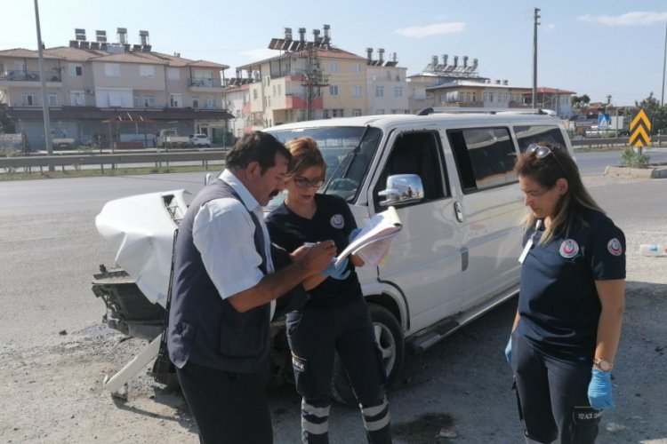 Servis midib&uuml;s&uuml; ile minib&uuml;s &ccedil;arpıştı