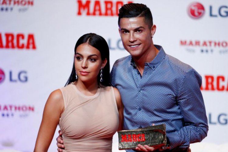 Ronaldo'nun Instagram kazancı, Juventus'taki maaşını ge&ccedil;ti