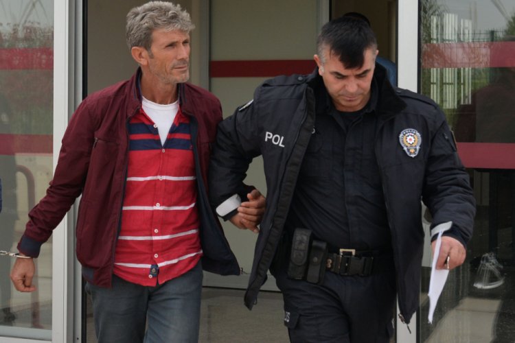 Kağıt toplayıcısının &ouml;l&uuml;m&uuml;ne neden olan şof&ouml;r: &Ccedil;ocuklar ısrarla kamyona koştu