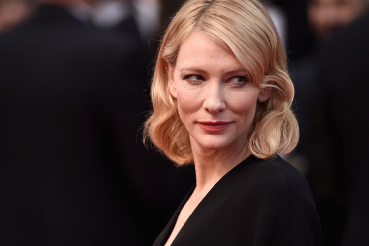 Cate Blanchett 'En iyi Giyinen Kadın' oldu