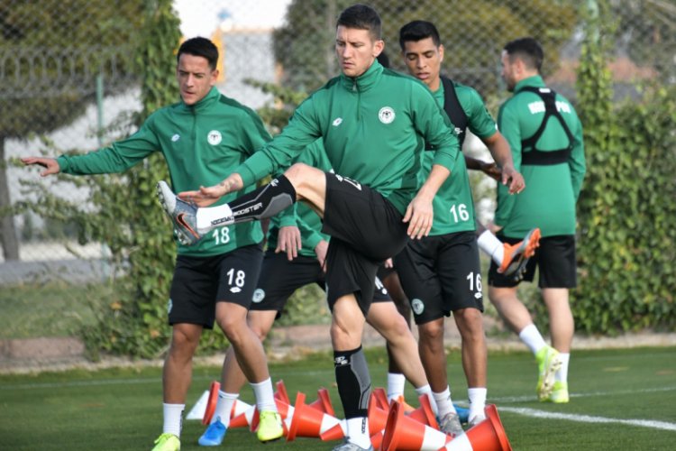 Konyaspor'da Fenerbah&ccedil;e mesaisi başladı