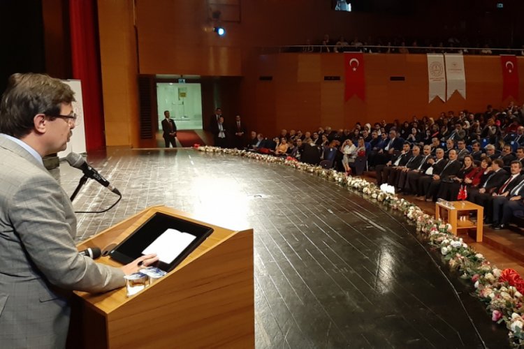 Bursa'da beyaz bayrak ve beslenme dostu okul sertifika t&ouml;reni yapıldı