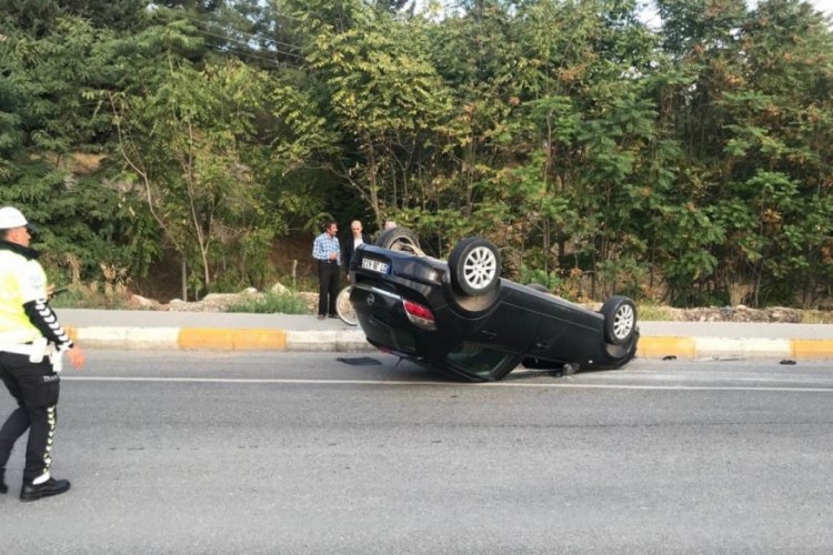 Otomobil takla attı