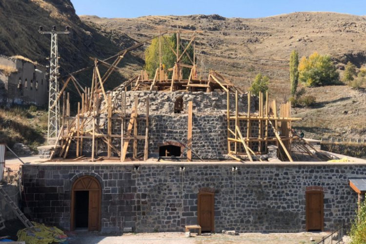 Mazlumağa Hamamı'nın restorasyon &ccedil;alışmaları s&uuml;r&uuml;yor