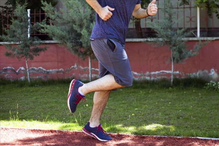 Kahvaltı &ouml;ncesi spor 2 kat yağ yakıyor
