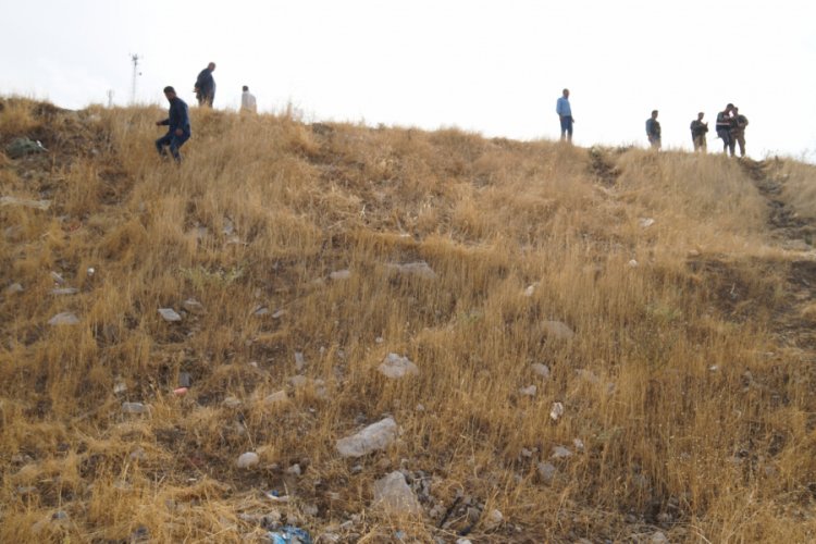 Kontrolden &ccedil;ıkan otomobil takla atıp şarampole yuvarlandı