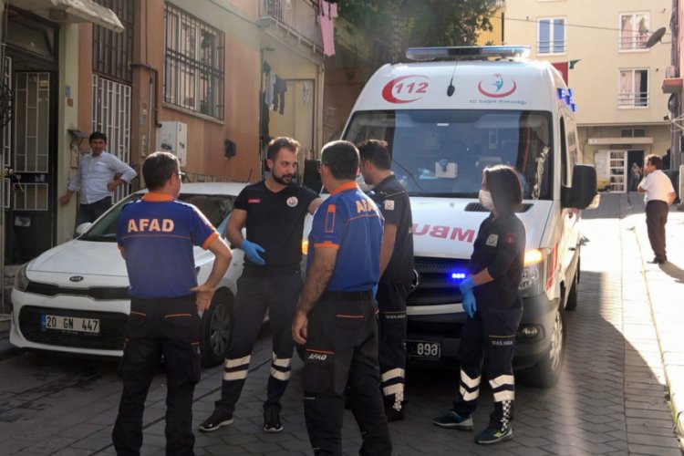 Meyve bı&ccedil;ağıyla intihar girişiminde bulunup 'siyan&uuml;r i&ccedil;tim' diye ihbar etti