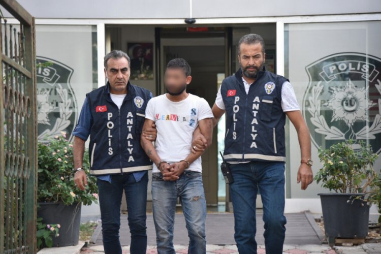 Otomobilde bir kişiyi silahla yaralayan zanlı tutuklandı