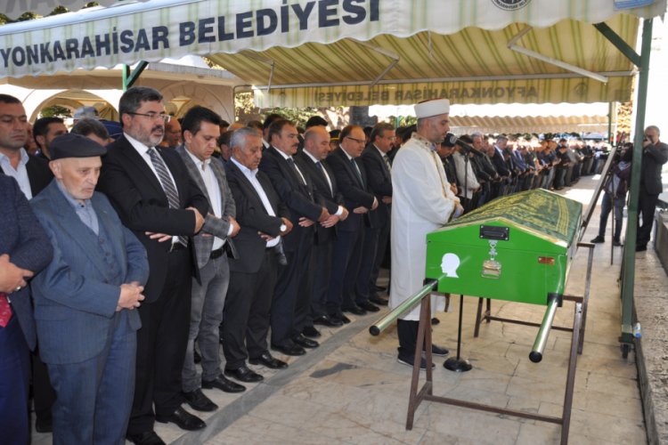Afyonkarahisar Belediye Başkanı Mehmet Zeybek ve ailesinin acı g&uuml;n&uuml;
