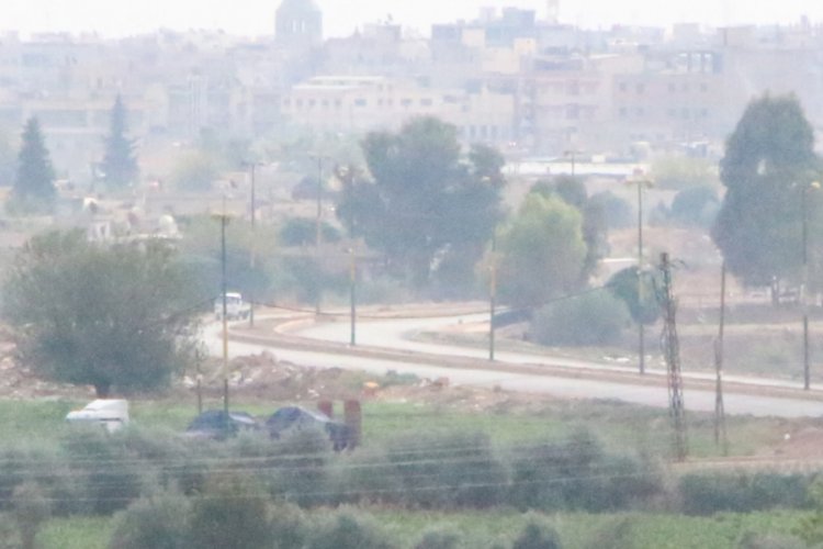 Suriye'den Irak'a giden konvoy, Nusaybin'den g&ouml;r&uuml;nt&uuml;lendi