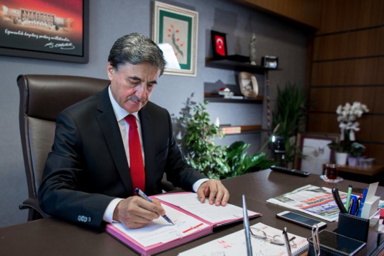 Milletvekili G&uuml;neş'ten, &Ccedil;ebi'ye tebrik