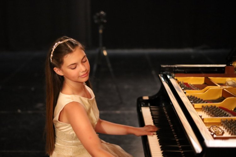 Mozart'ın 11 yaşında bestelediği eseri aynı yaşta &ccedil;alacak