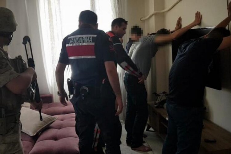 Torbacılara uyuşturucu temin eden &ccedil;ete yakalandı