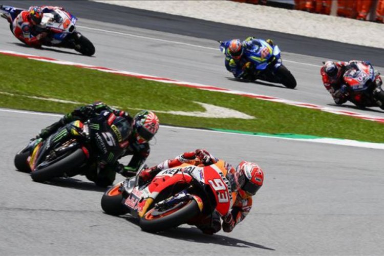 MotoGP'de heyecan Avustralya'da s&uuml;recek