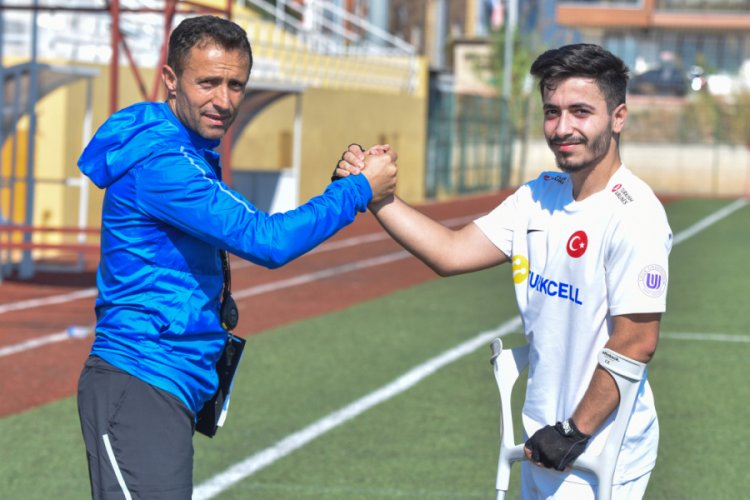 Sosyal medya mesajıyla hayatının gol&uuml;n&uuml; attı