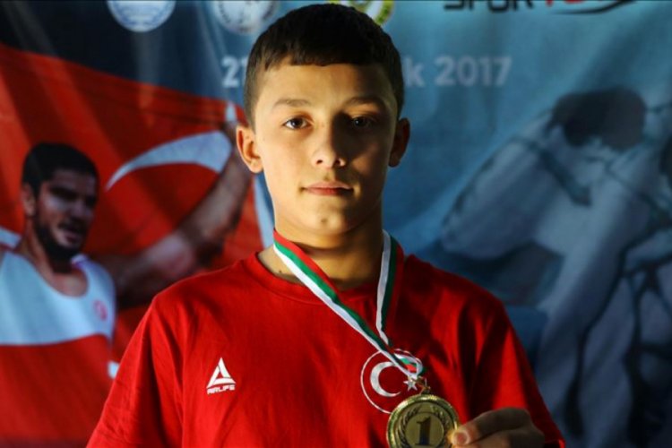 Balkan şampiyonu milli g&uuml;reş&ccedil;i hedef b&uuml;y&uuml;tt&uuml;