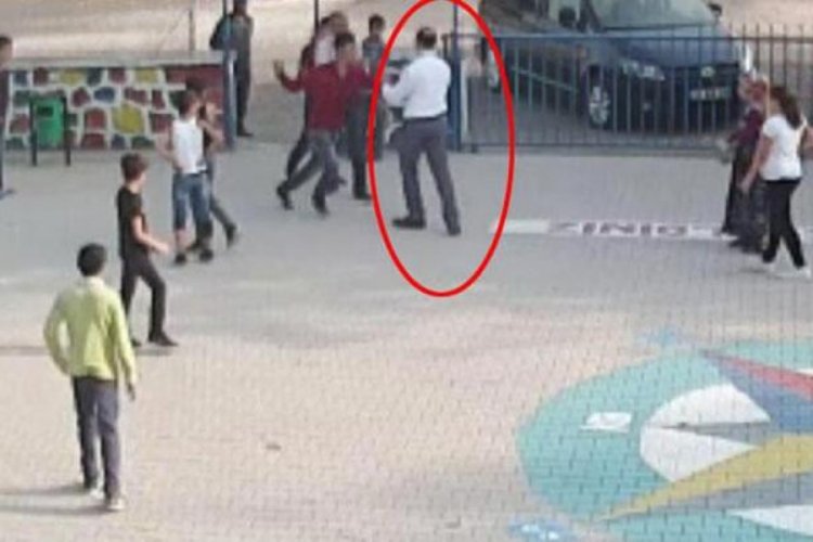 &Ouml;ğretmeni darp eden baba ve oğlu tutuklandı!