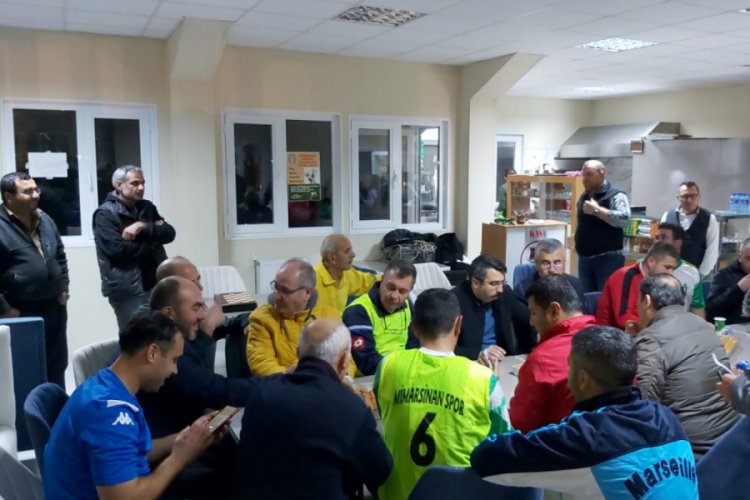 Bursalı muhtarlardan futbol resitali