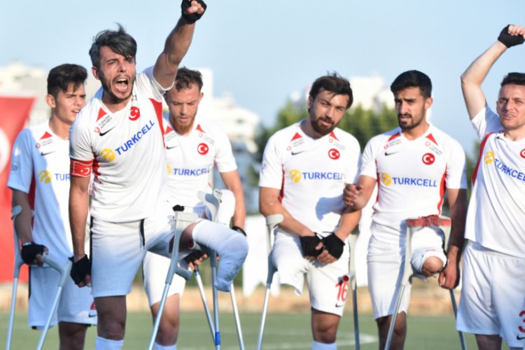 Ampute Futbol Milli Takımı, Polonya'yı 5-1 yendi