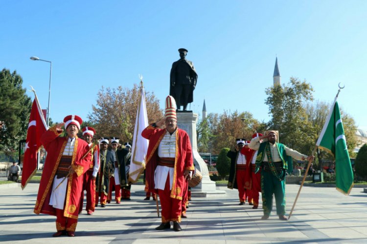 Edirneli mehteranlardan Mehmet&ccedil;iğe asker selamı