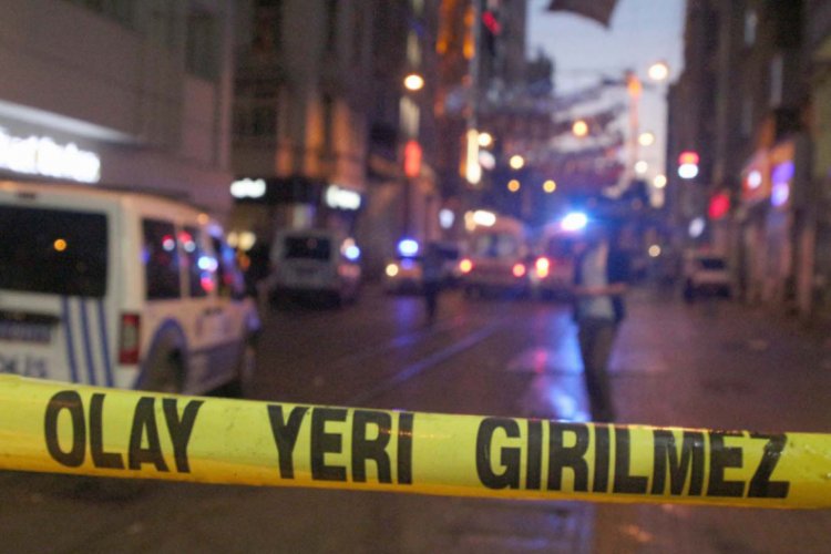 Sokak ortasında husumetlisi tarafından bı&ccedil;aklanan kişi, &ouml;ld&uuml;