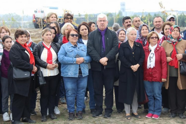 Cumhuriyetin 96. yılına 96 meyve fidanı