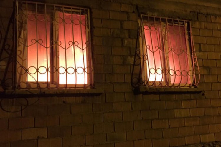 4 kişilik ailenin evi yandı