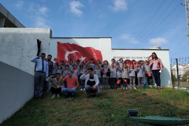 &Ouml;ğrenciler "u&ccedil;urtma şenliği"nde eğlendi