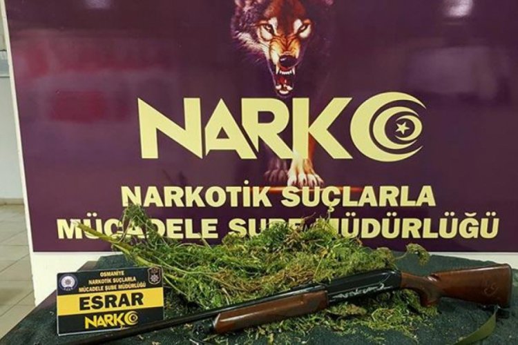 Uyuşturucu tacirleri su&ccedil;&uuml;st&uuml; yakalandı