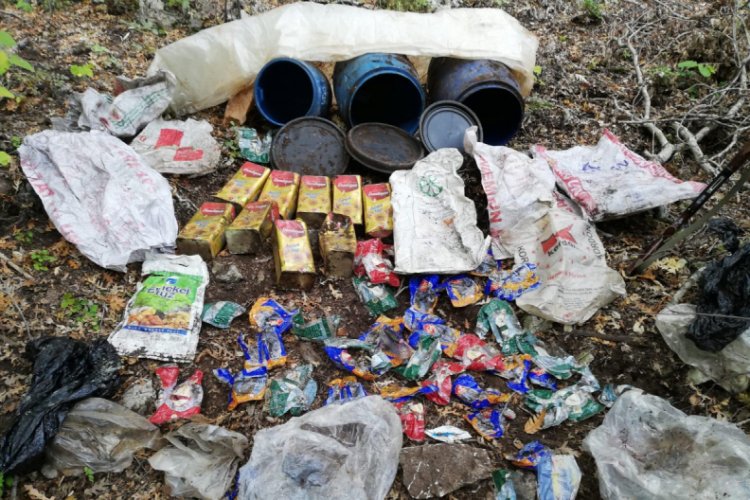 Amanoslarda PKK'ya ait yaşam malzemeleri ele ge&ccedil;irildi