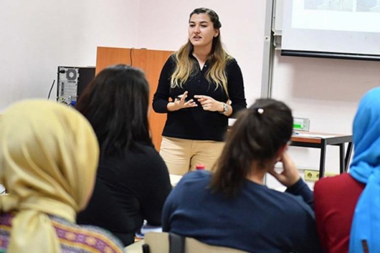 'Anne &Uuml;niversitesi'nde eğitim başladı