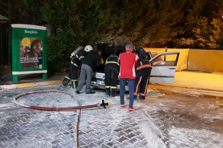 Benzin istasyonunda faciadan d&ouml;n&uuml;ld&uuml;