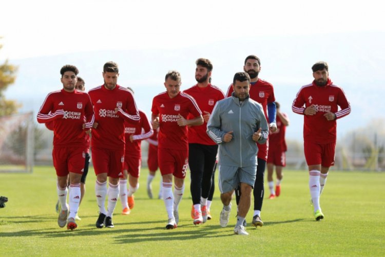 Sivasspor, rotayı kupaya &ccedil;evirdi