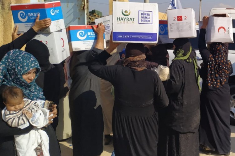 Suriye'nin kuzeyindeki halka insani yardım