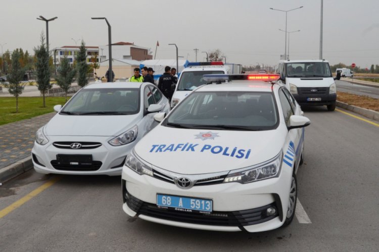 Polisten ka&ccedil;ıp, drift yaparken yakalandı
