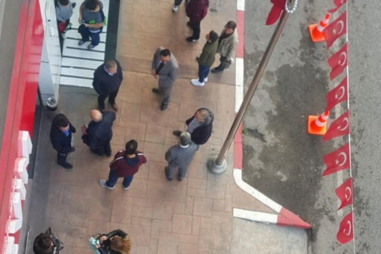 Belediye başkanından işe ge&ccedil; gelenlere ilgin&ccedil; ceza!