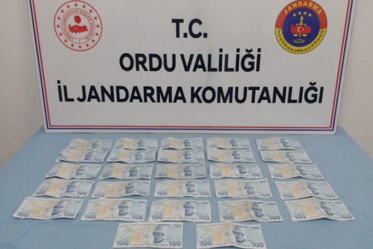 2 bin 700 liralık sahte banknot ele ge&ccedil;irildi