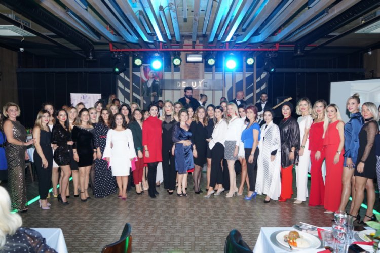 Bursalı hanımlardan 'Bizbize' Cumhuriyet buluşması