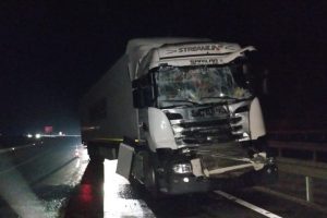 Yola d&ouml;k&uuml;len mazot kazaya neden oldu