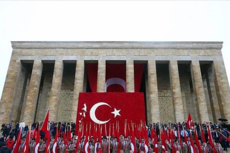 Cumhuriyet Bayramı t&uuml;m yurtta coşkuyla kutlanıyor