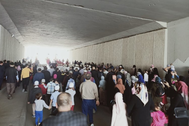 Bursa'da 29 hafız mehter eşliğinde y&uuml;r&uuml;d&uuml;