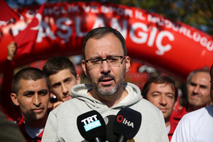 Bakan Kasapoğlu: "Engelli sporcularımız ve engelli arkadaşlarımız bizler i&ccedil;in &ccedil;ok değerli"