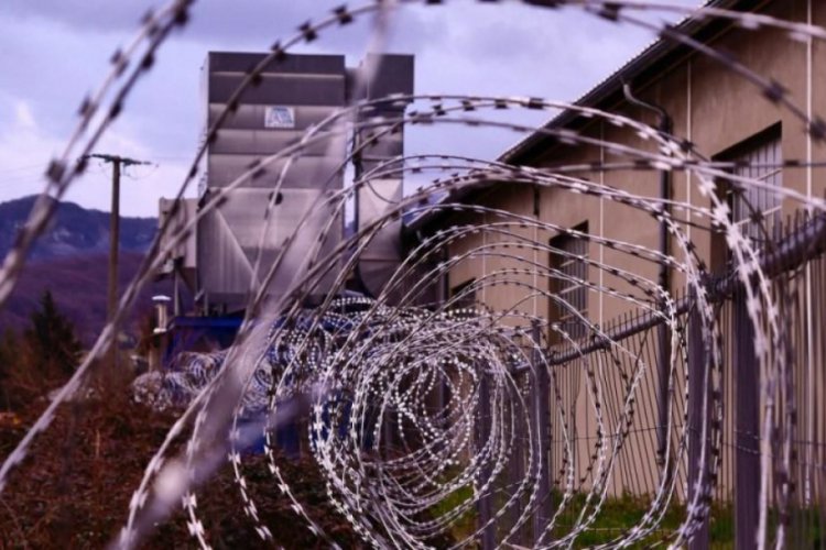 Nijerya'da hapishaneyi sel bastı, 228 mahkum firar etti