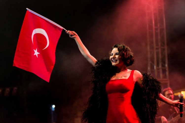 Adana'da Göksel coşkusu