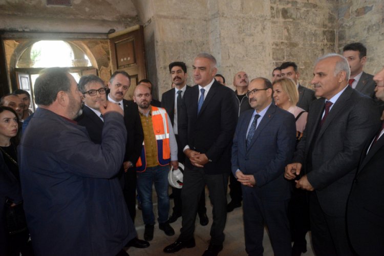 Ayasofya Camii, restorasyon i&ccedil;in ziyarete kapatılacak
