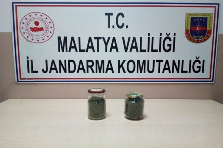 Esrarla yakalanan bir kişi tutuklandı