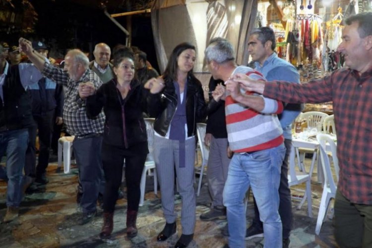 29 Ekim kutlamalarında başkana saldırı
