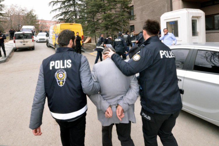 Ankara'da 1 g&uuml;nde 10 kilo eroin satmışlar